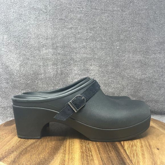 Crocs Womens Sarah Dark Black Round Toe Slip On Mule Clogs Block Heels Size 10 - Picture 1 of 8
